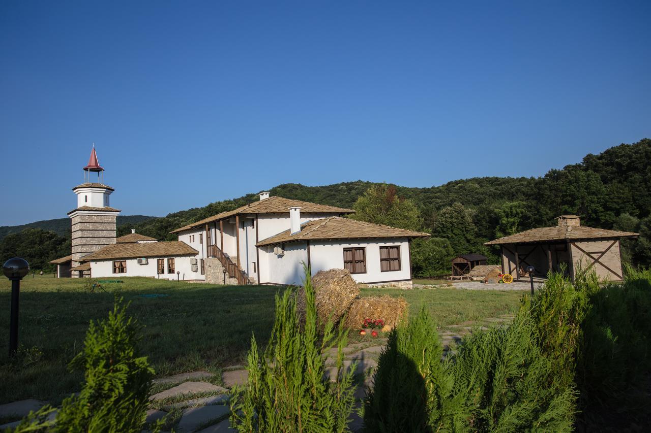 Готель Ethnocomplex Krivini Екстер'єр фото